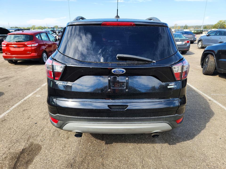Продаж на аукціоні авто 2018 Ford Escape, vin: 1FMCU9GD1JUB29370, номер лоту: 72571326
