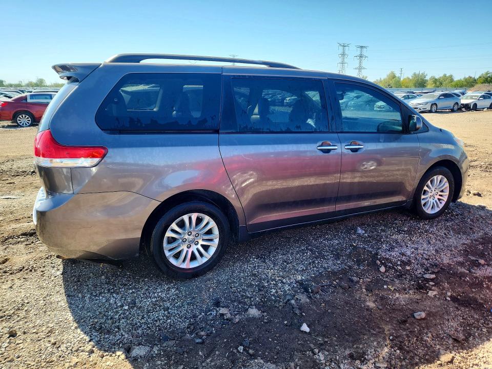 Продажа на аукционе авто 2013 Toyota Sienna, vin: 5TDYK3DC5DS349192, номер лота: 63905836