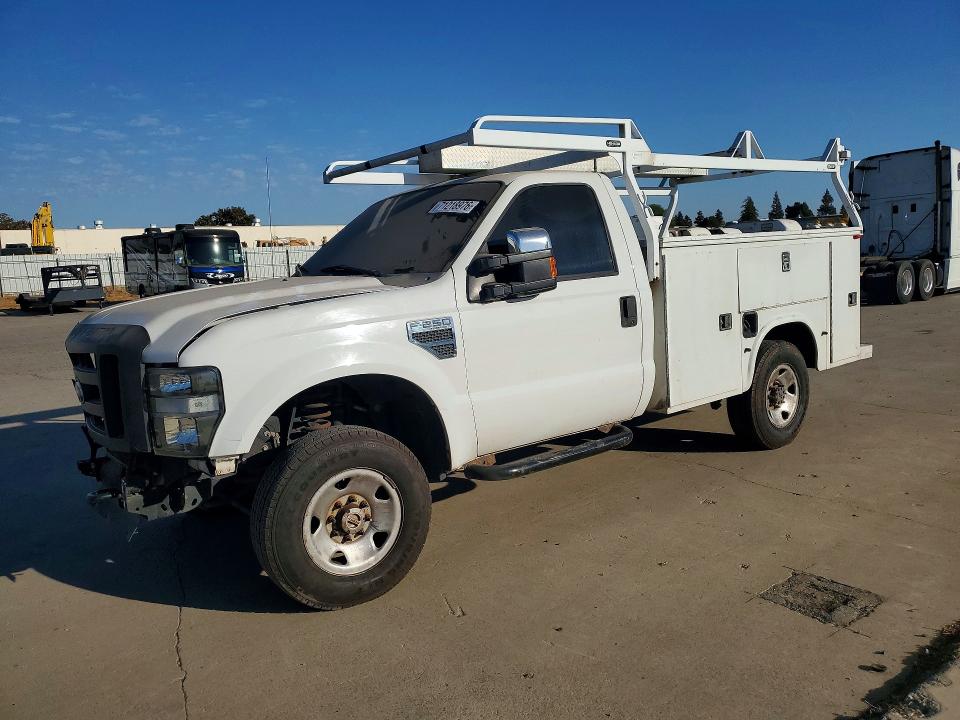 71218976 :رقم المزاد ، 1FDNF215X8ED90741 vin ، 2008 Ford F250 مزاد بيع