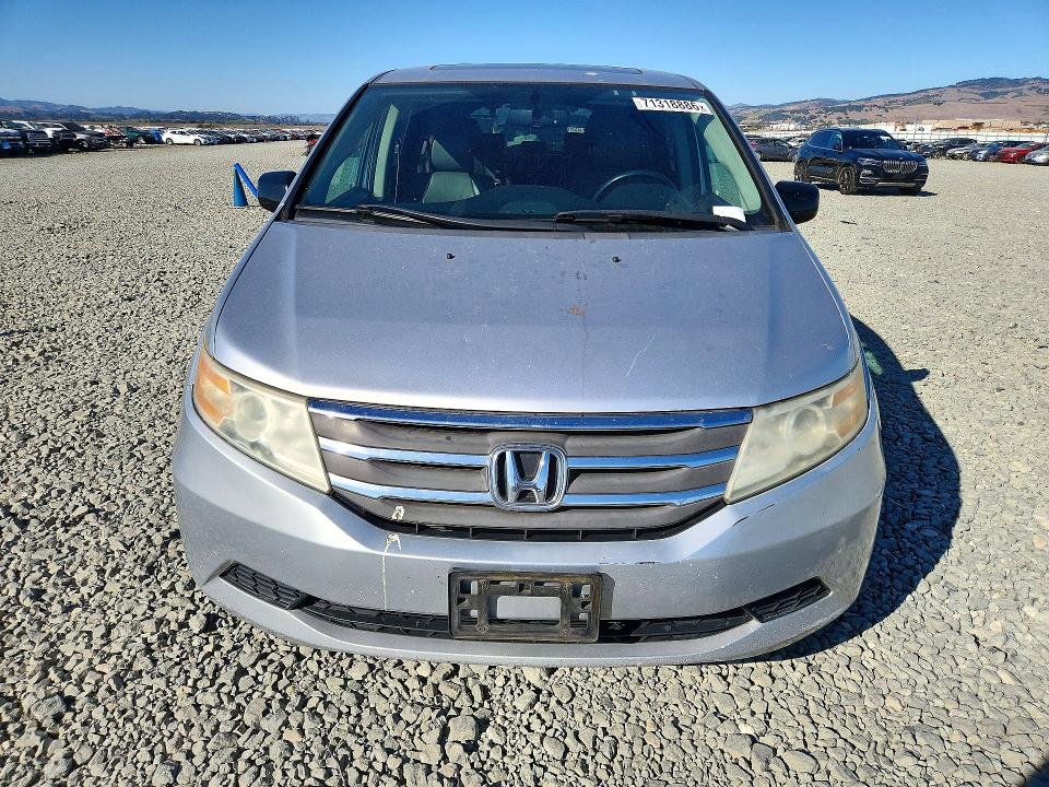 2011 Honda Odyssey მანქანა იყიდება აუქციონზე, vin: 5FNRL5H66BB098959, აუქციონის ნომერი: 71318886