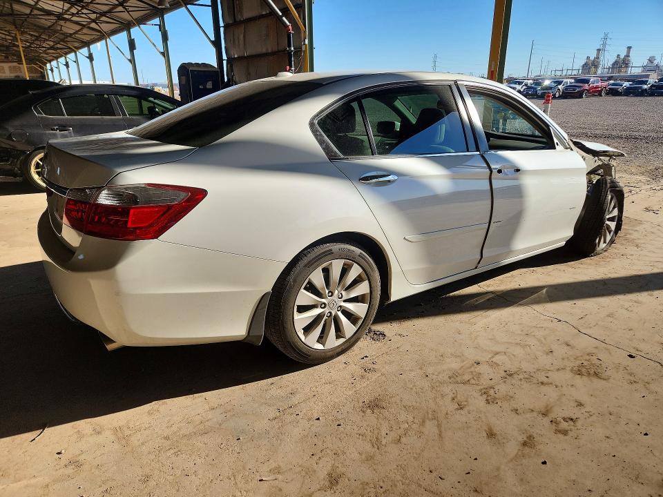 Auction sale of the 2015 Honda Accord, vin: 1HGCR2F89FA196908, lot number: 71773656