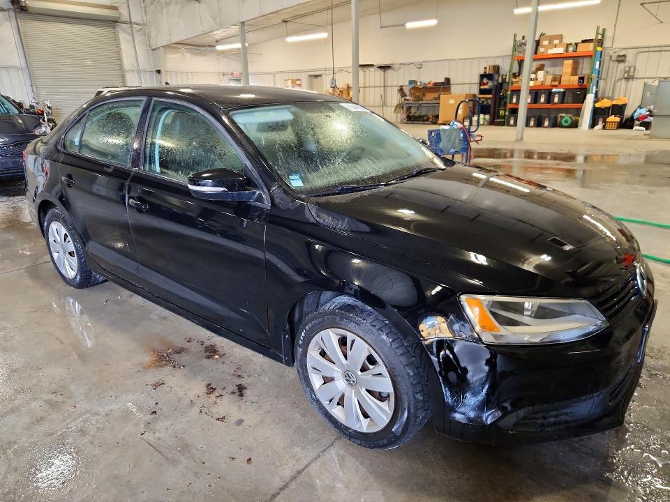 71047966 :رقم المزاد ، 3VWD17AJ2EM368793 vin ، 2014 Volkswagen Jetta مزاد بيع