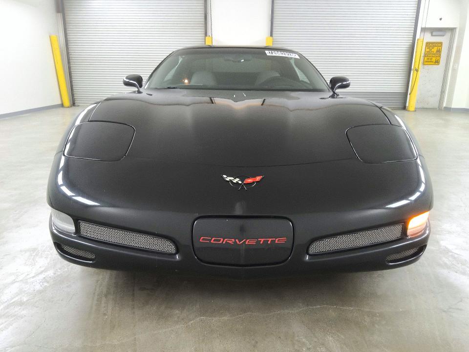 72562926 :رقم المزاد ، 1G1YY22GX45133576 vin ، 2004 Chevrolet Corvette مزاد بيع