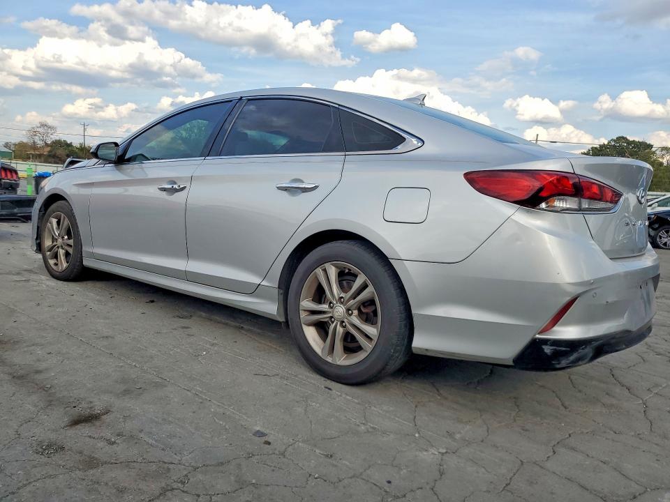 2018 Hyundai Sonata მანქანა იყიდება აუქციონზე, vin: 5NPE34AFXJH690755, აუქციონის ნომერი: 71231566