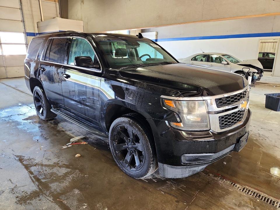 72567946 :رقم المزاد ، 1GNSKBKC9JR310321 vin ، 2018 Chevrolet Tahoe مزاد بيع