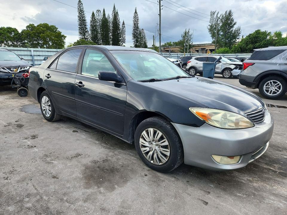 Продажа на аукционе авто 2004 Toyota Camry, vin: 4T1BE32K54U333329, номер лота: 70381506