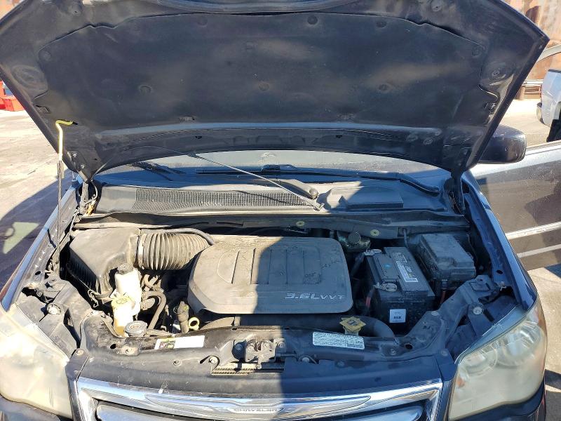 71642116 :رقم المزاد ، 2C4RC1BG0DR721963 vin ، 2013 Chrysler Town & Country مزاد بيع