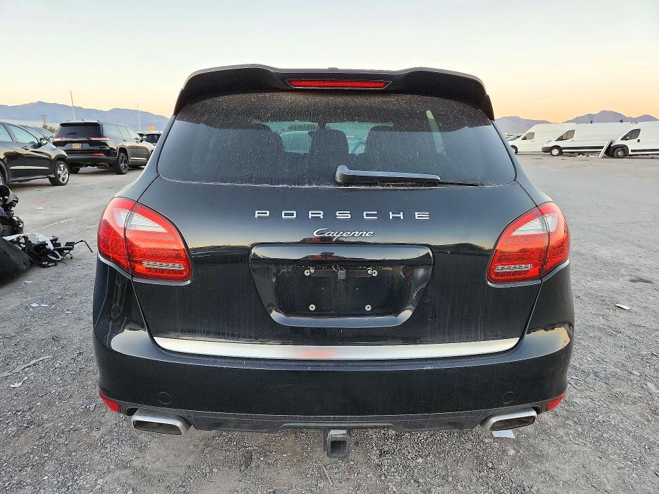 71841176 :رقم المزاد ، WP1AF2A27ELA40952 vin ، 2014 Porsche Cayenne مزاد بيع