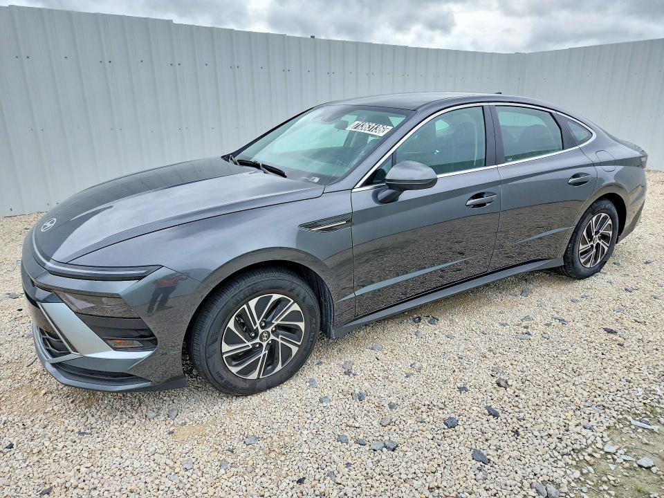 71363136 :رقم المزاد ، KMHL24JJ6TA145995 vin ، 2026 Hyundai Sonata Hybrid مزاد بيع