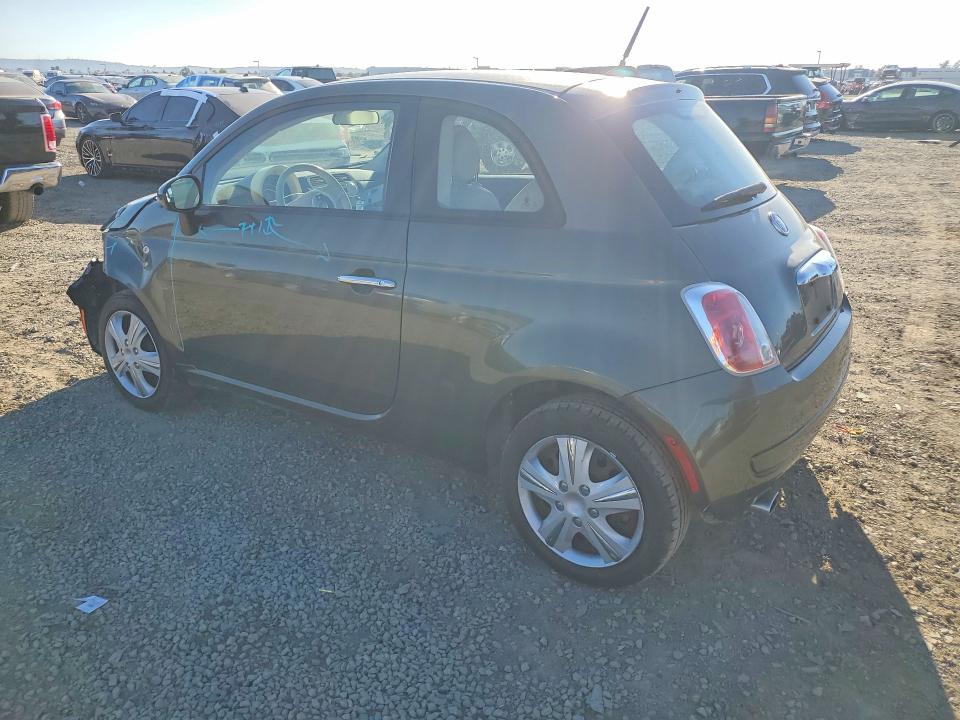 71767696 :رقم المزاد ، 3C3CFFAR4FT562141 vin ، 2015 Fiat 500 مزاد بيع