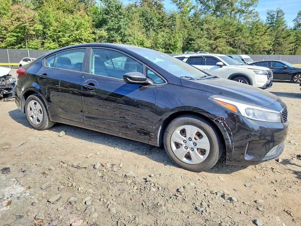 2017 Kia Forte მანქანა იყიდება აუქციონზე, vin: 3KPFK4A72HE074501, აუქციონის ნომერი: 71286466