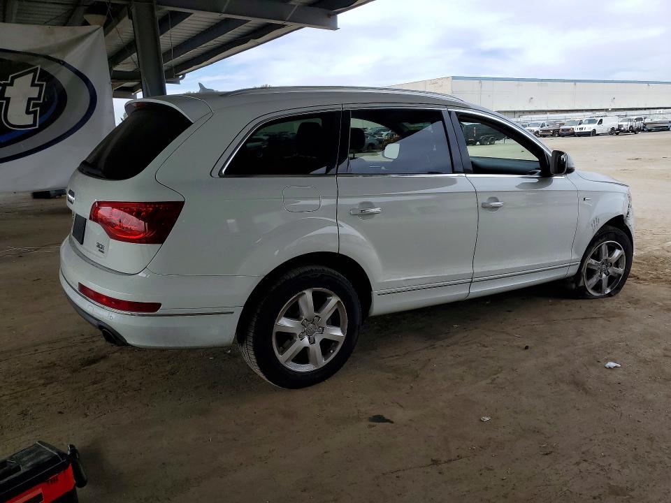 71673226 :رقم المزاد ، WA1CGAFEXFD008801 vin ، 2015 Audi Q7 مزاد بيع