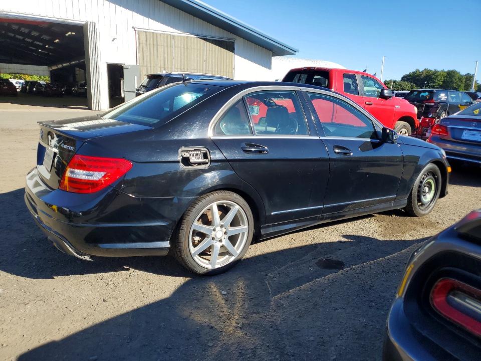 Продажа на аукционе авто 2014 Mercedes-benz C, vin: WDDGF8AB5EA959624, номер лота: 72181256