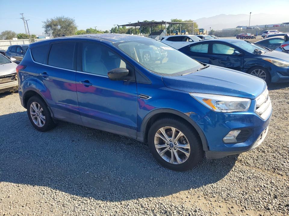 72402826 :رقم المزاد ، 1FMCU0GD7KUA06217 vin ، 2019 Ford Escape مزاد بيع