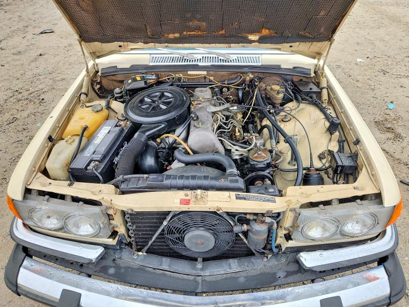 71711676 :رقم المزاد ، 11612012001353 vin ، 1978 Mercedes-benz C-class 30 مزاد بيع