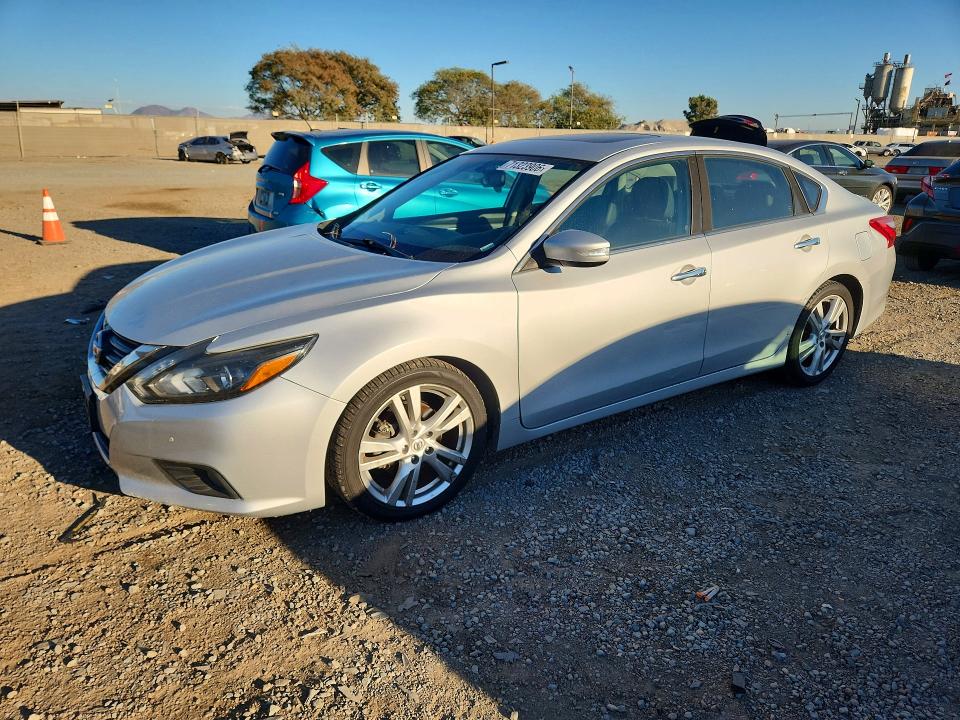 Aukcja sprzedaży 2017 Nissan Altima, vin: 1N4BL3AP8HC122036, numer aukcji: 71323906