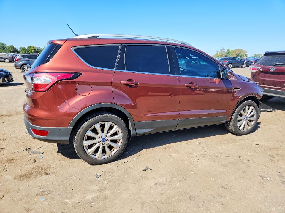 70801166 :رقم المزاد ، 1FMCU9J90JUB03217 vin ، 2018 Ford Escape مزاد بيع