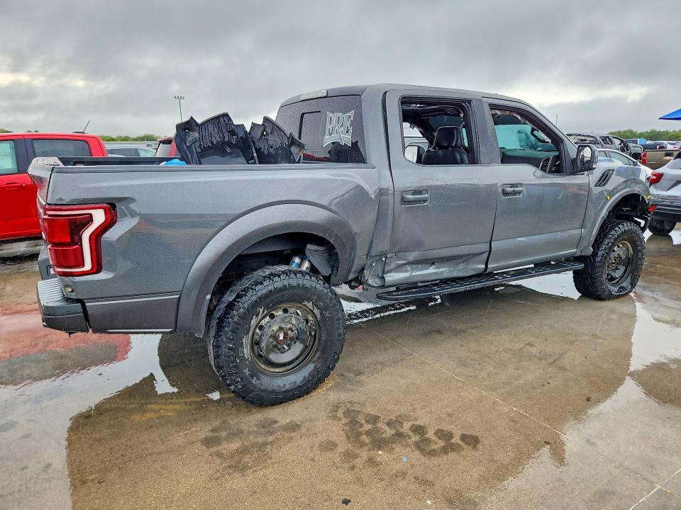 70375266 :رقم المزاد ، 1FTFW1RGXJFB81962 vin ، 2018 Ford F150 مزاد بيع