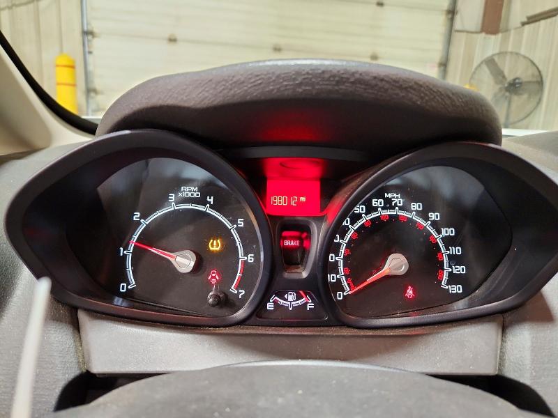 71598296 :رقم المزاد ، 3FADP4AJ2BM128841 vin ، 2011 Ford Fiesta مزاد بيع