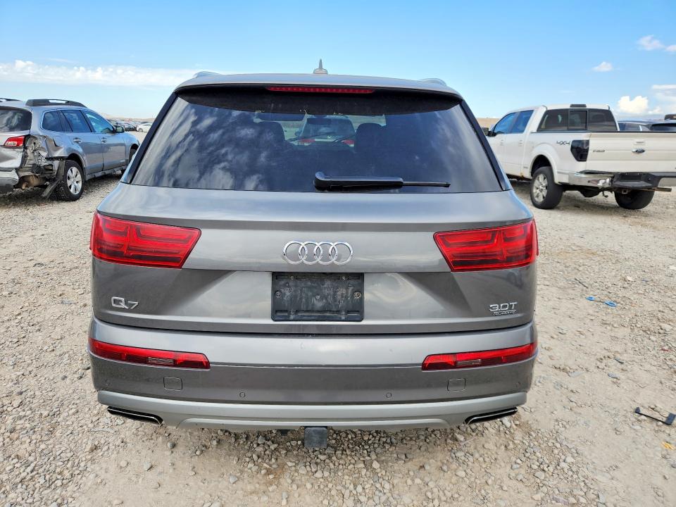 2017 Audi Q7 მანქანა იყიდება აუქციონზე, vin: WA1VAAF76HD058383, აუქციონის ნომერი: 72002446