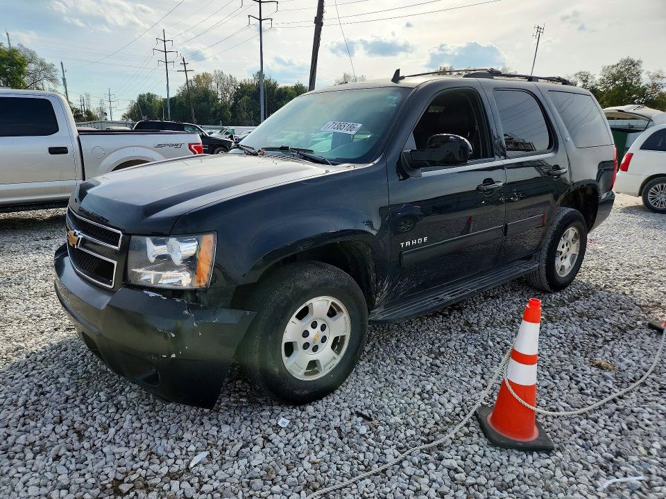 71365186 :رقم المزاد ، 1GNSKBE05DR340423 vin ، 2013 Chevrolet Tahoe مزاد بيع