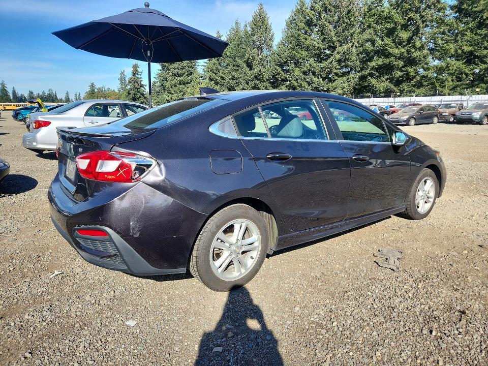 71662246 :رقم المزاد ، 1G1BE5SM9H7257533 vin ، 2017 Chevrolet Cruze مزاد بيع