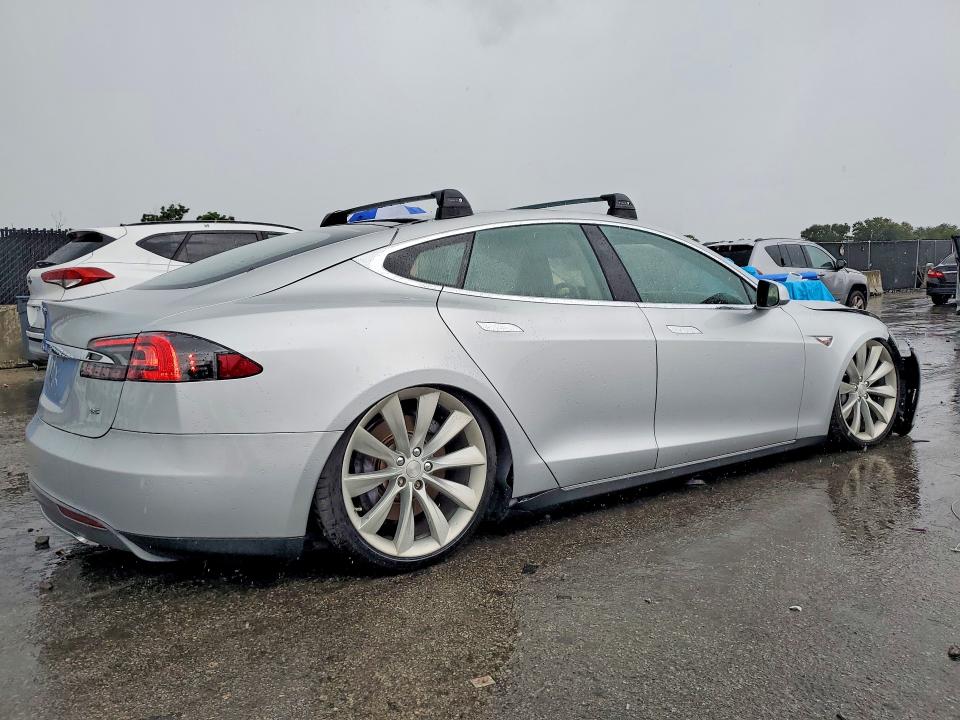 Aukcja sprzedaży 2013 Tesla Model S, vin: 5YJSA1CN4DFP04115, numer aukcji: 71592066