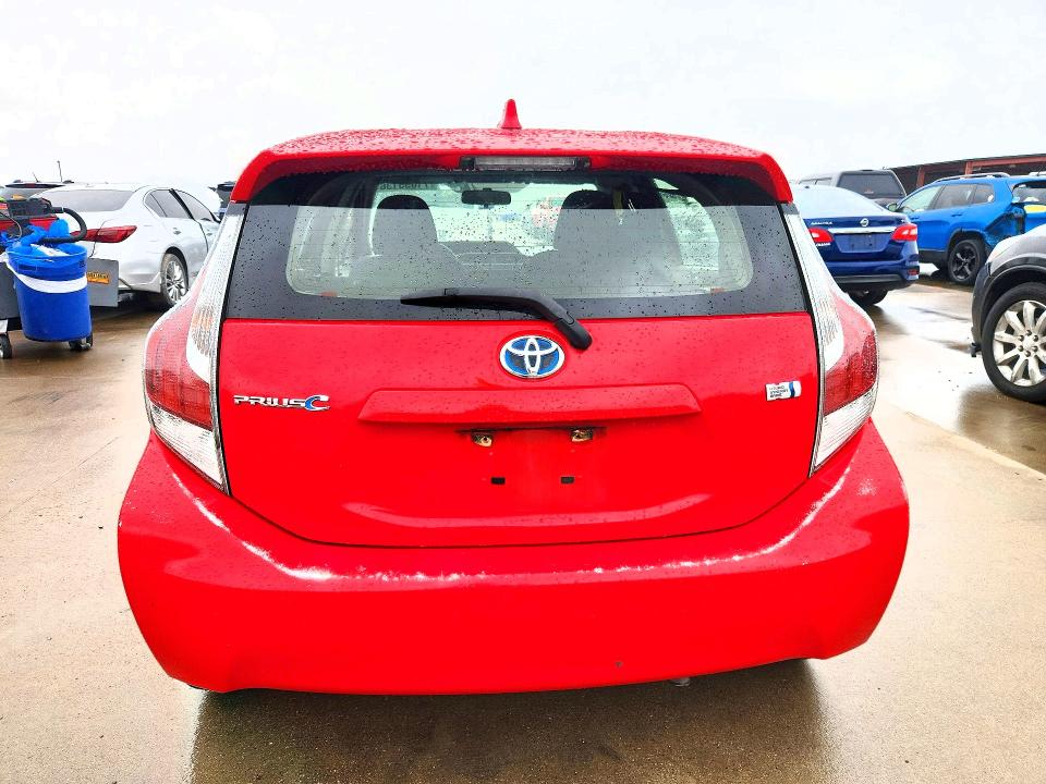 2016 Toyota Prius C მანქანა იყიდება აუქციონზე, vin: JTDKDTB38G1131087, აუქციონის ნომერი: 71055136