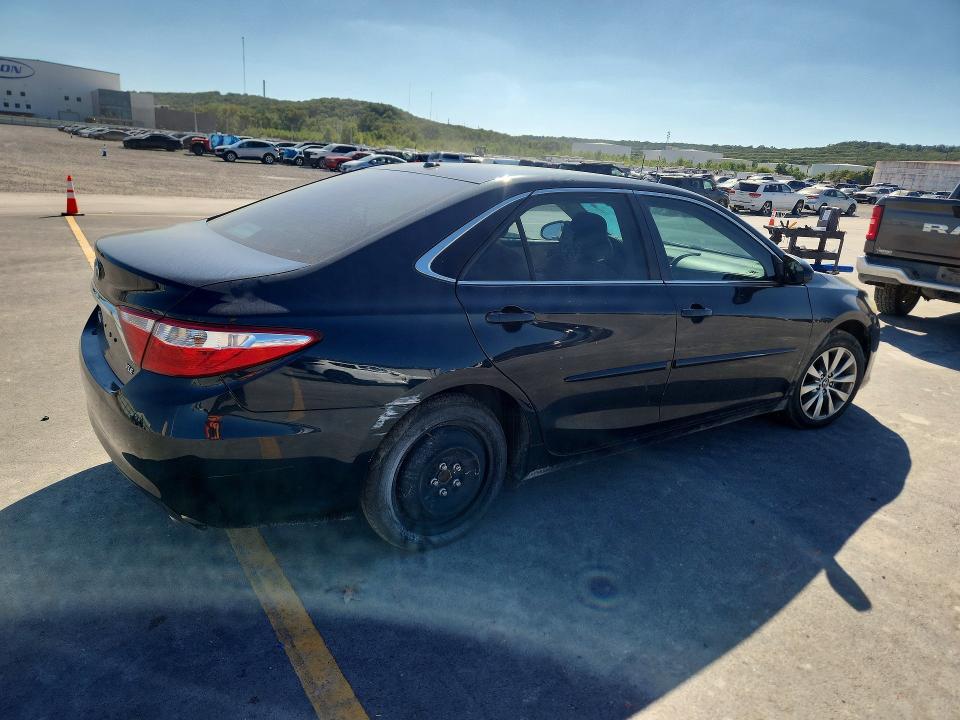 Продажа на аукционе авто 2016 Toyota Camry, vin: 4T4BF1FK2GR560466, номер лота: 71086786