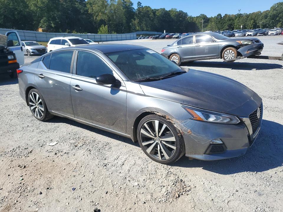 71748146 :رقم المزاد ، 1N4BL4CV4MN361440 vin ، 2021 Nissan Altima مزاد بيع