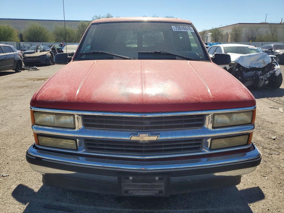 73516516 :رقم المزاد ، 1GNEC13R0XJ527190 vin ، 1999 Chevrolet Tahoe مزاد بيع