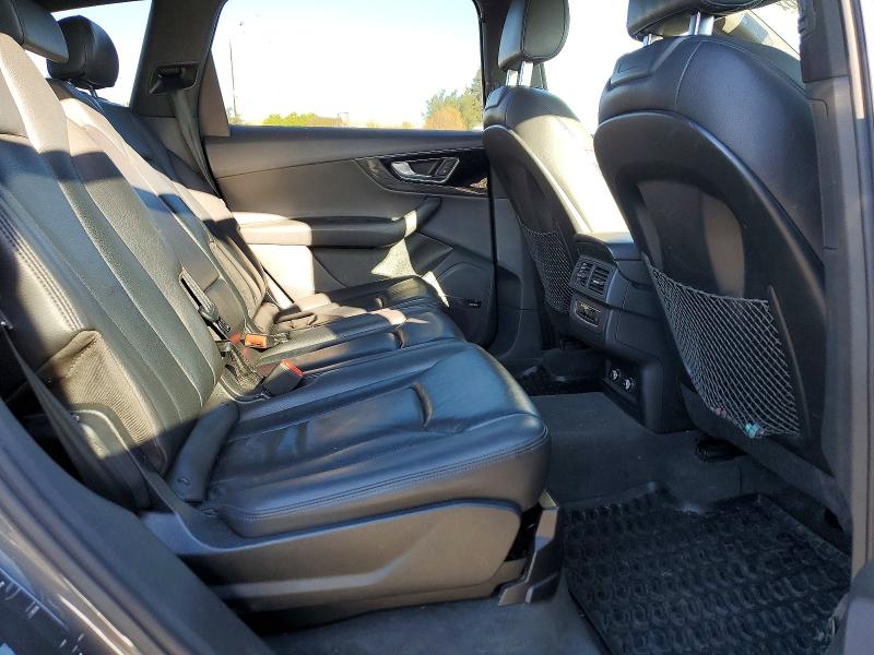 Продажа на аукционе авто 2018 Audi Q7, vin: WA1LAAF74JD050490, номер лота: 72175496