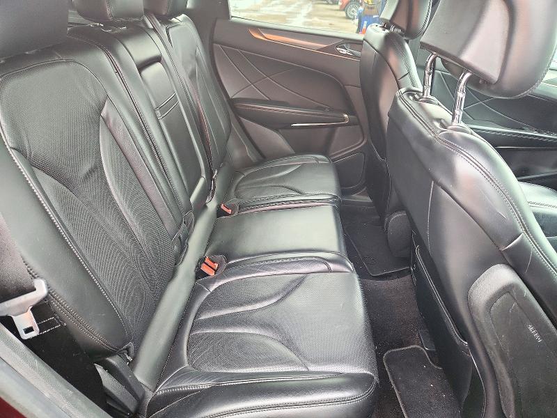 Продажа на аукционе авто 2019 Lincoln Mkc, vin: 5LMCJ3C95KUL04208, номер лота: 71359806