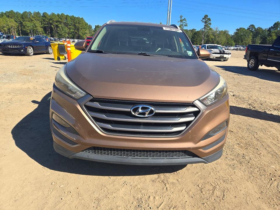 2016 Hyundai Tucson მანქანა იყიდება აუქციონზე, vin: KM8J33A45GU138954, აუქციონის ნომერი: 71307386