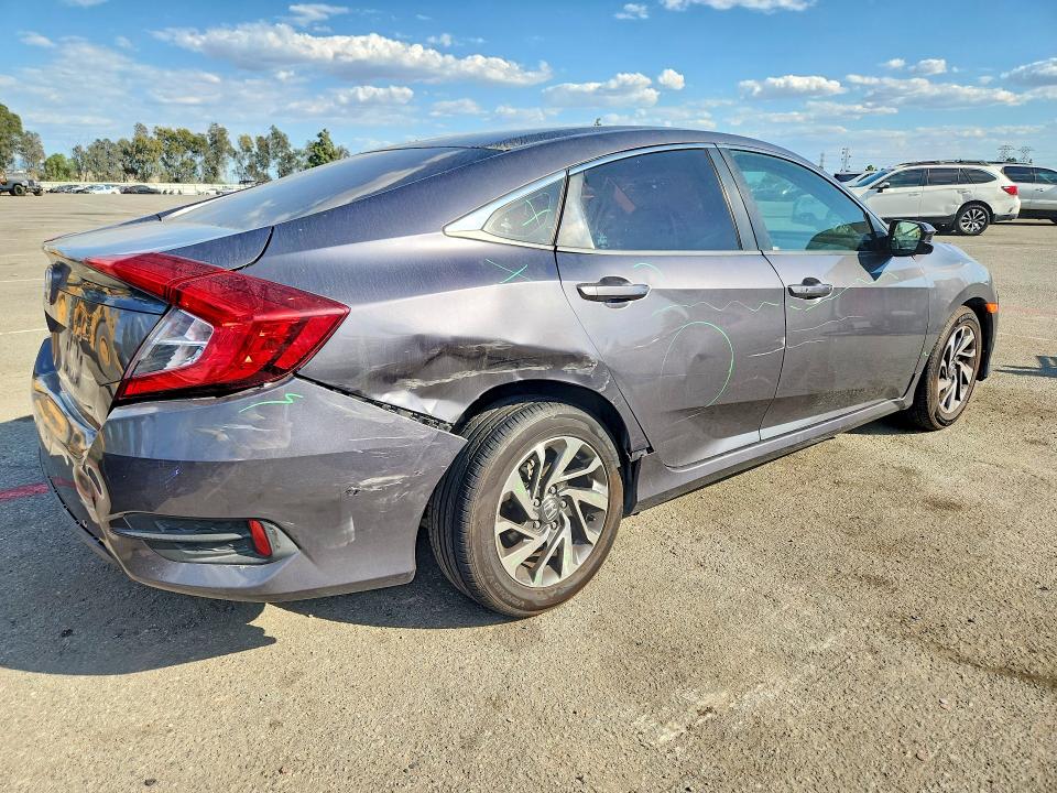 Aukcja sprzedaży 2016 Honda Civic, vin: 2HGFC2F70GH572355, numer aukcji: 71589306