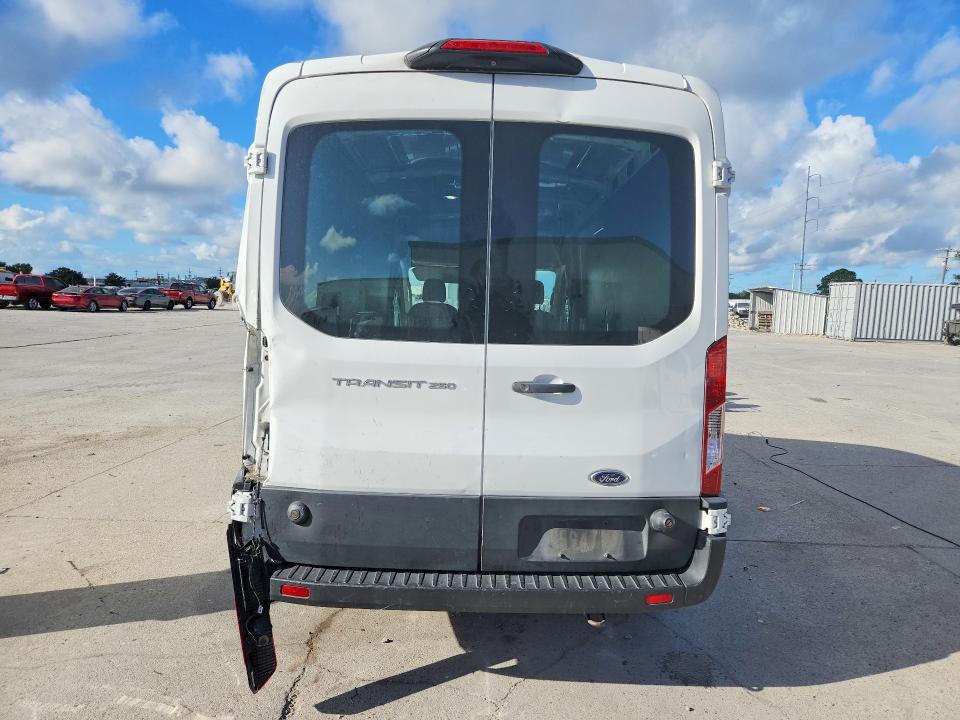 2020 Ford Transit მანქანა იყიდება აუქციონზე, vin: 1FTBR1C80LKA51173, აუქციონის ნომერი: 70681186