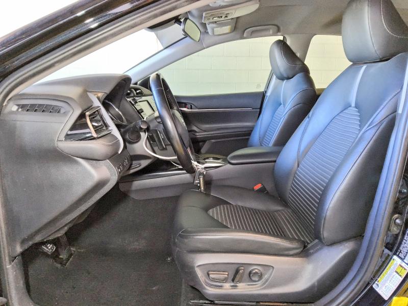 71677816 :رقم المزاد ، 4T1B11HK7KU270822 vin ، 2019 Toyota Camry مزاد بيع