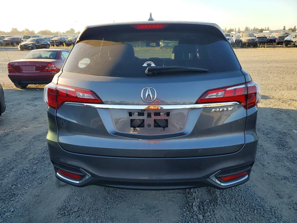 Auction sale of the 2017 Acura Rdx, vin: 5J8TB3H32HL007843, lot number: 71990656