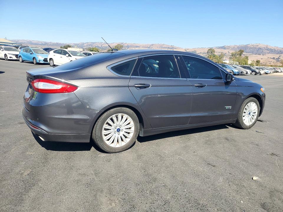 2016 Ford Fusion მანქანა იყიდება აუქციონზე, vin: 3FA6P0PU6GR357150, აუქციონის ნომერი: 72155486