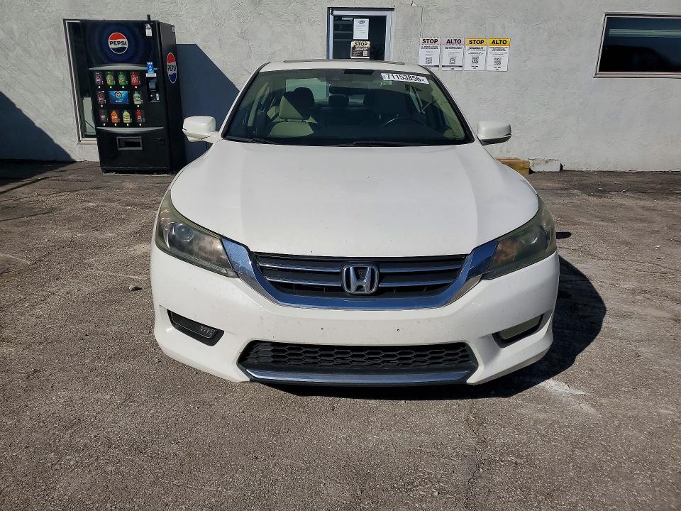 Aukcja sprzedaży 2015 Honda Accord, vin: 1HGCR2F82FA038572, numer aukcji: 71153856