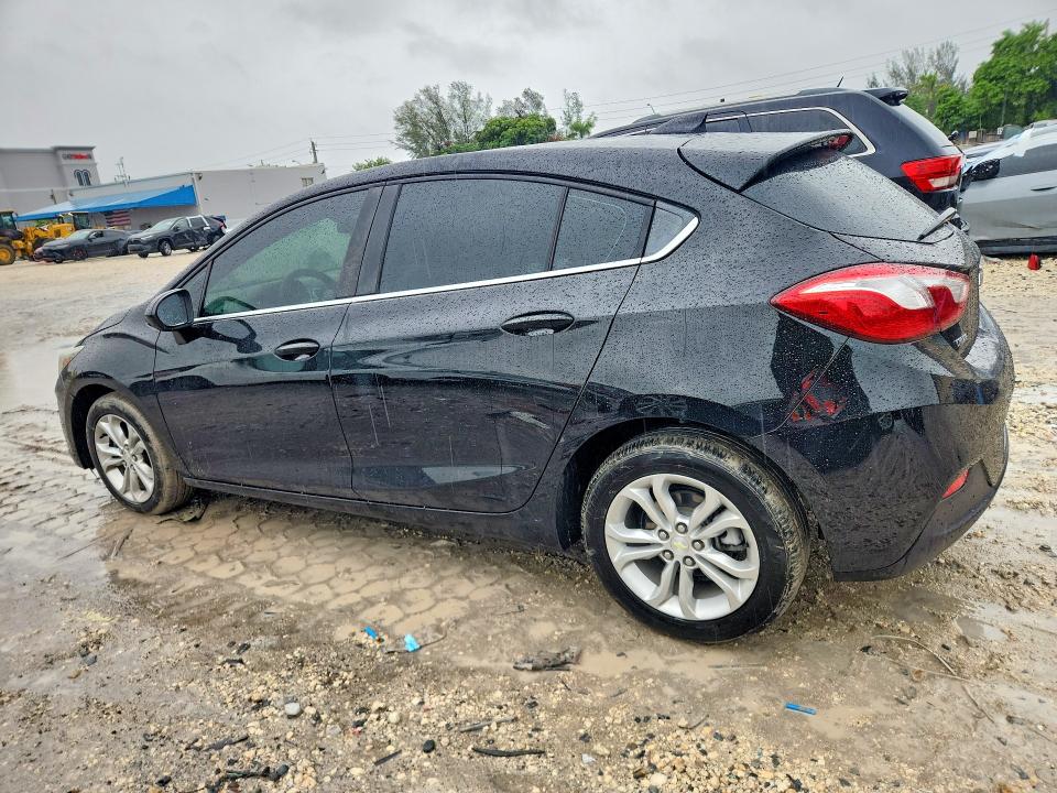 70385976 :رقم المزاد ، 3G1BE6SM0KS542104 vin ، 2019 Chevrolet Cruze مزاد بيع