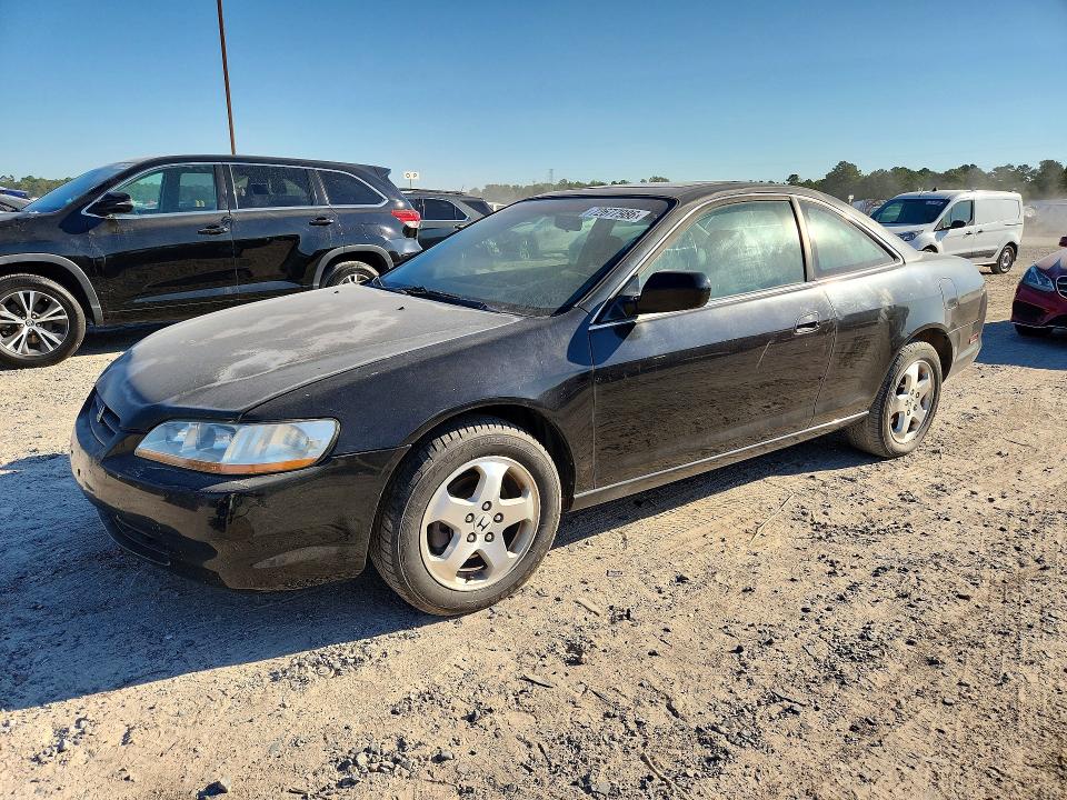 72677986 :رقم المزاد ، 1HGCG225XXA014202 vin ، 1999 Honda Accord مزاد بيع