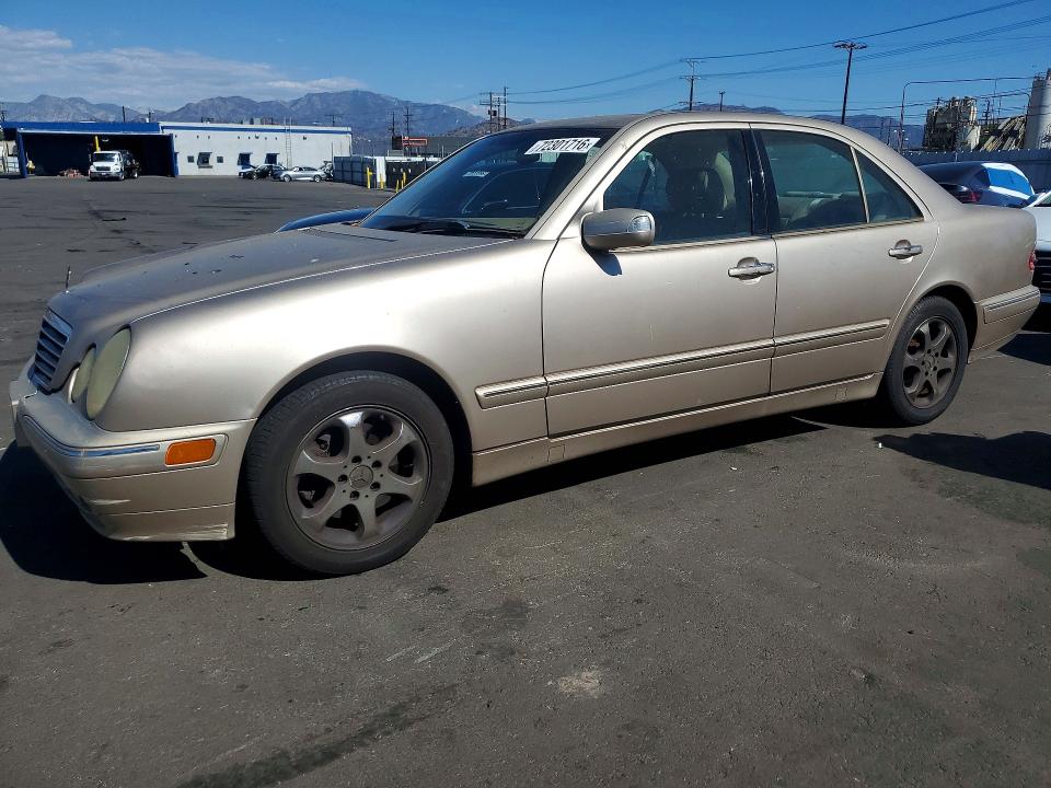 Продаж на аукціоні авто 2002 Mercedes-benz E, vin: WDBJF65J12B400856, номер лоту: 72301716