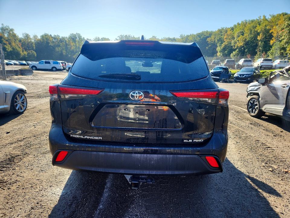 72892556 :رقم المزاد ، 5TDGZRBH8LS509105 vin ، 2020 Toyota Highlander مزاد بيع