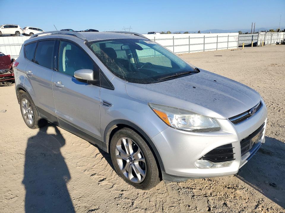 72241276 :رقم المزاد ، 1FMCU0J93EUB47231 vin ، 2014 Ford Escape مزاد بيع
