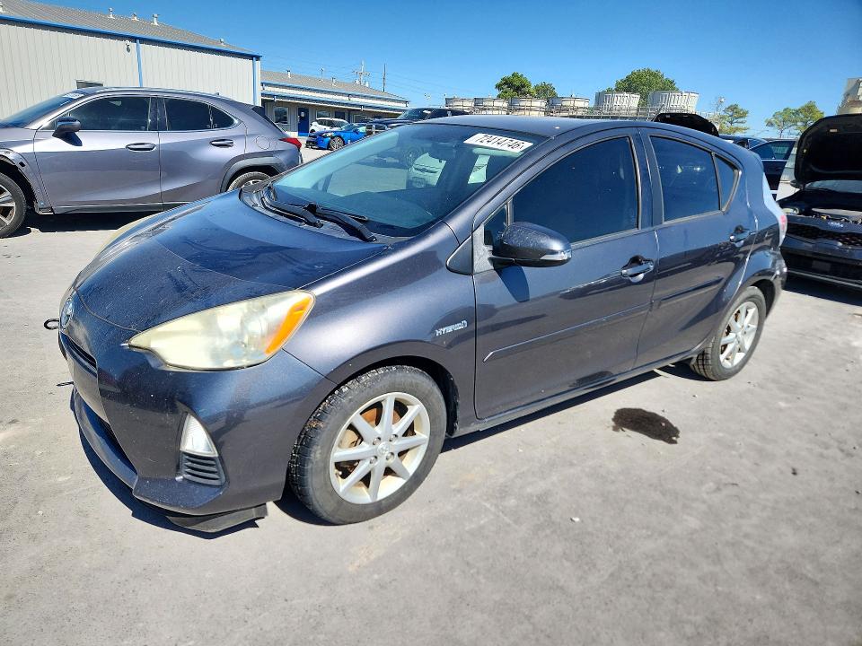 72414746 :رقم المزاد ، JTDKDTB33C1008016 vin ، 2012 Toyota Prius C مزاد بيع