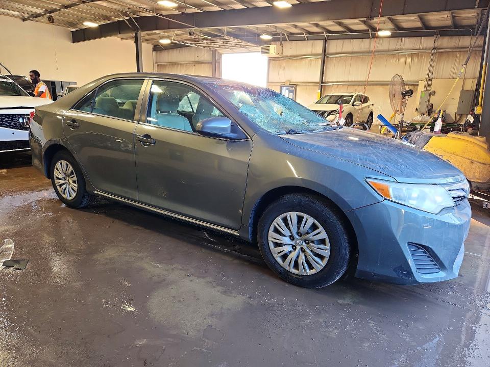 2014 Toyota Camry მანქანა იყიდება აუქციონზე, vin: 4T4BF1FK4ER377485, აუქციონის ნომერი: 71953346