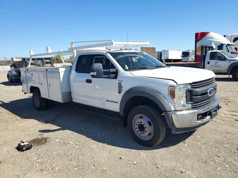 71508056 :رقم المزاد ، 1FD0X5GT7JEB99198 vin ، 2018 Ford F550 مزاد بيع
