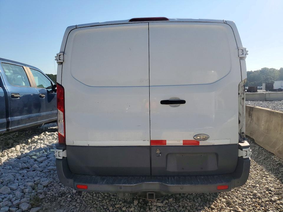 2015 Ford Transit მანქანა იყიდება აუქციონზე, vin: 1FTNR1ZM7FKA68090, აუქციონის ნომერი: 68830796