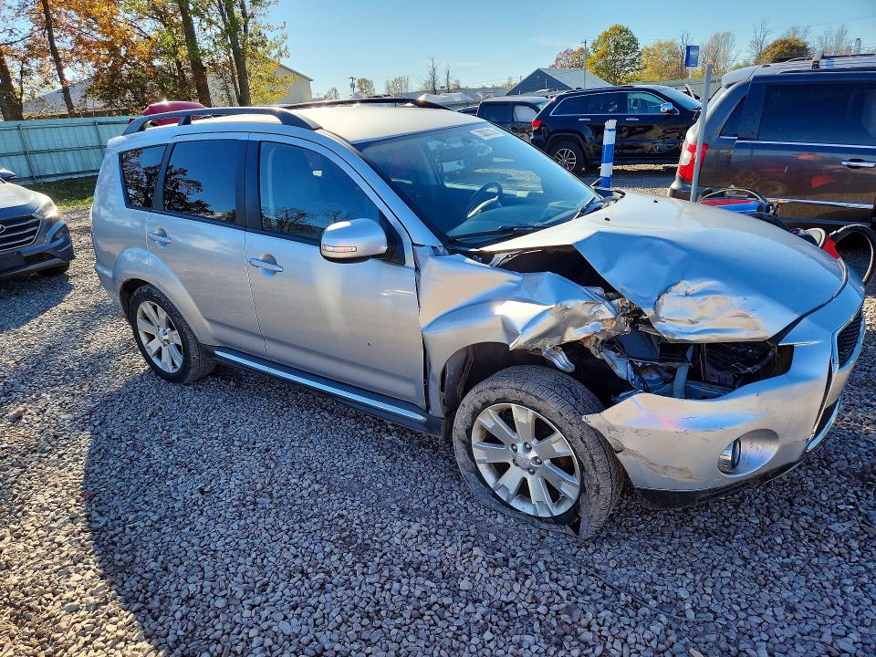 Auction sale of the 2011 Mitsubishi Outlander, vin: JA4JT3AWXBU033142, lot number: 73833136